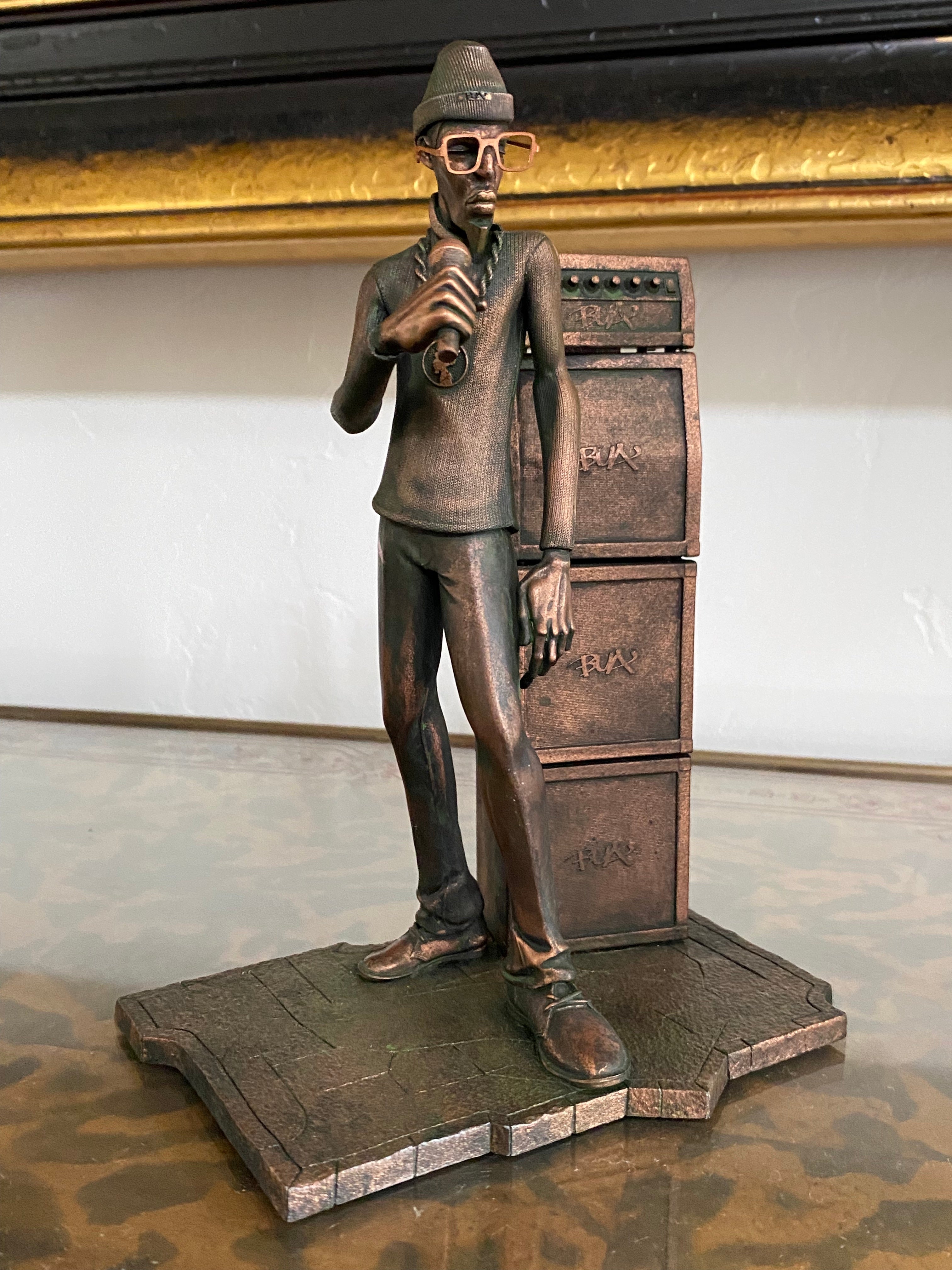 COLLECTIBLE STATUES - Justinbua